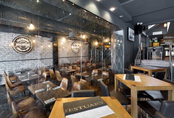 Baby Eats Out, Leigh-on-Sea, Essex, The Estuary