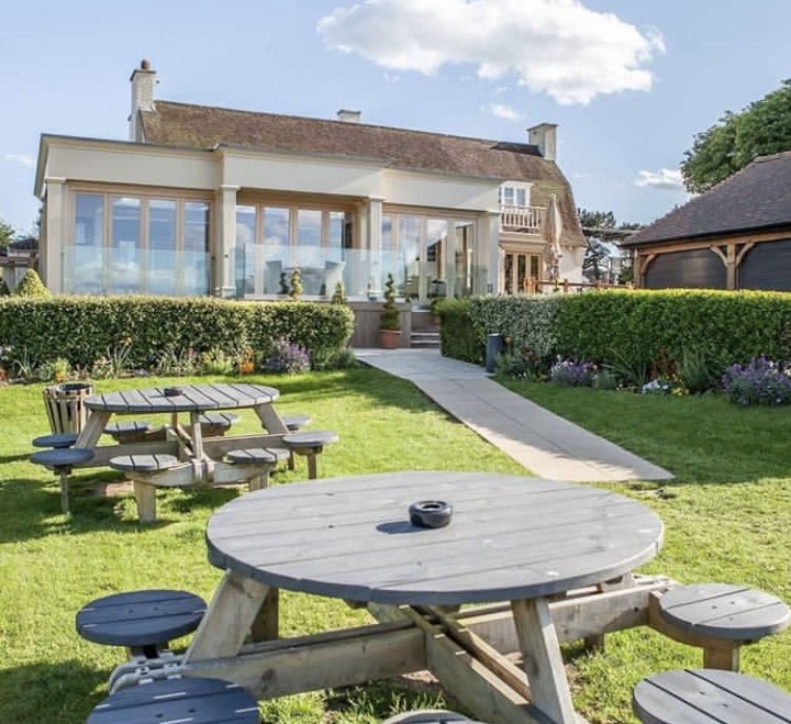 The Anchor, Hullbridge, Hockley, Essex, Baby Eats Out